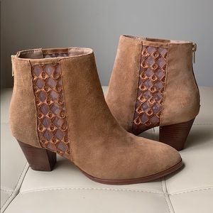 Like new Anthropologie Tan Suede Booties, 8.5